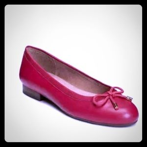 Red Ballet Flats *NEW